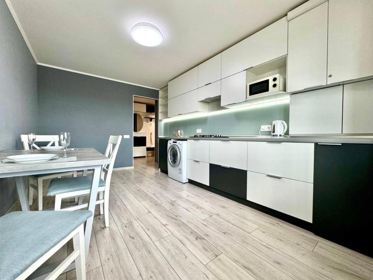 Apartpoltava Апартаменти Бізнес-Класу В Престижній Новобудові З Панорамним Балконом Центр Poltava Exterior foto